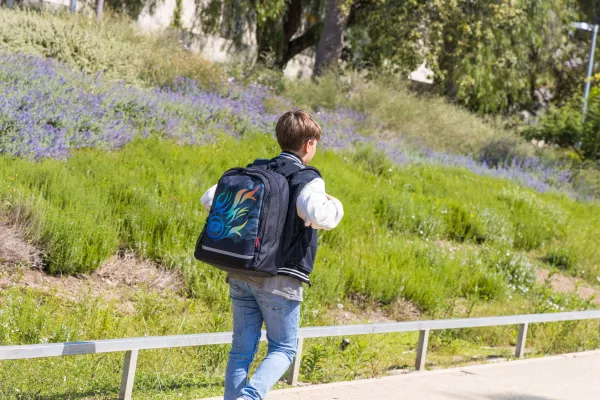 Školní batoh Nikidom Roller RUN Camo 15l, Čierna